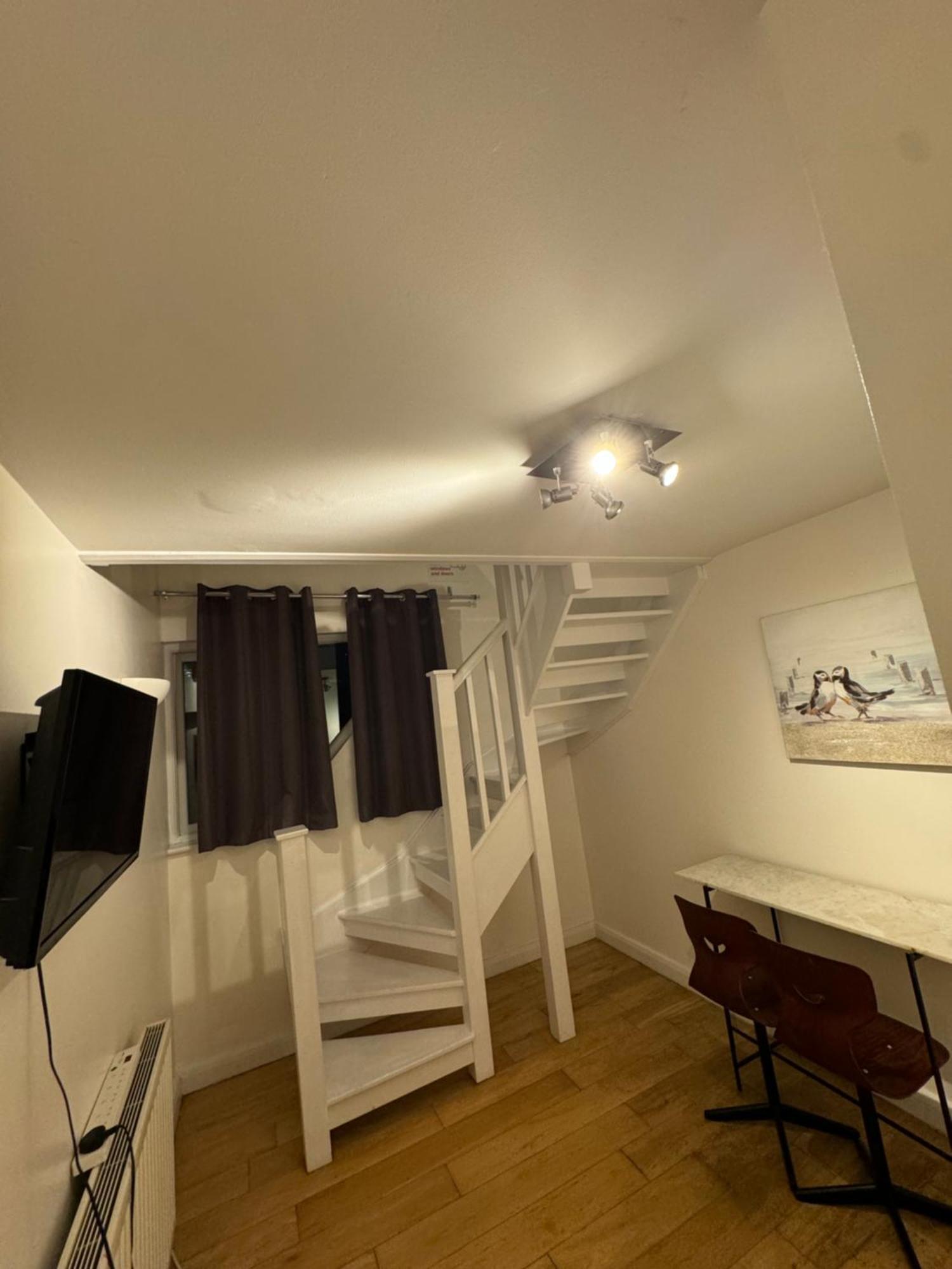 Cozy Rooms Near Central ロンドン エクステリア 写真