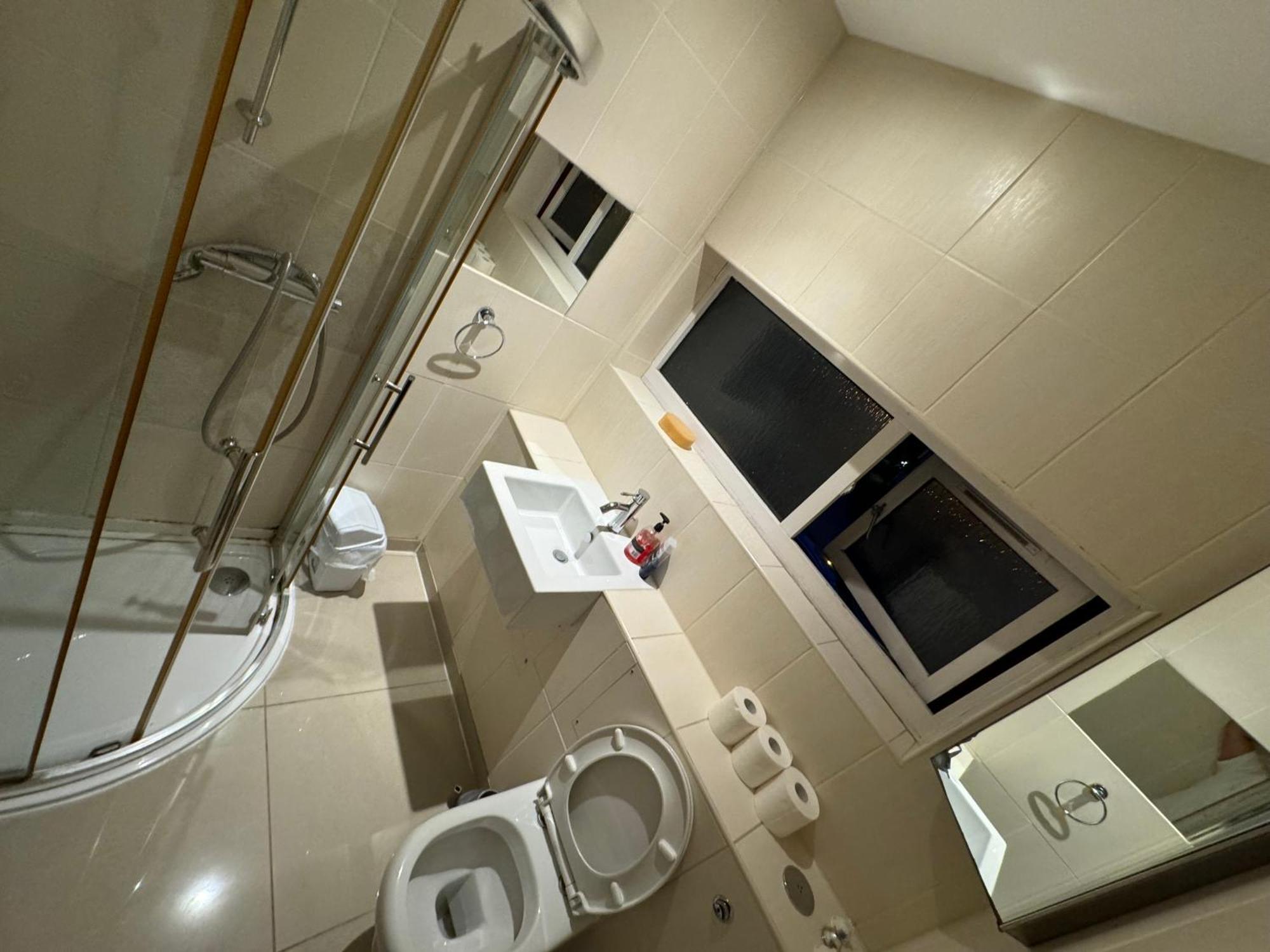 Cozy Rooms Near Central ロンドン エクステリア 写真